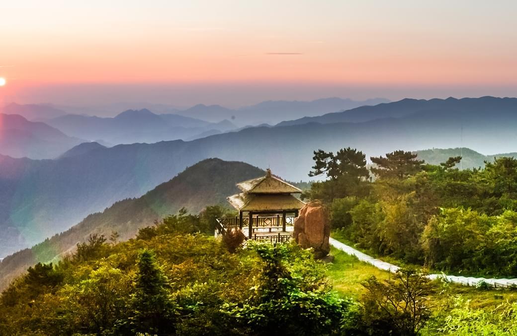 中(zhong)草(cǎo)藥化妝品(pin)